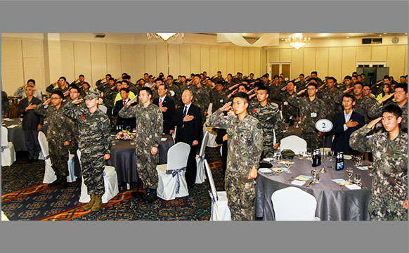 자원하여 입영하고 모범 병사로 선정된 병사 초청 축하 행사를 개최했다. (10월 6일, 계룡스파텔) 