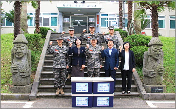 ‘고졸 검정고시’에 응시하여 합격한 사회복무요원 6명과 ‘사회복무요원 체험수기 공모전’에서 입상한 사회복무요원 2명을 초청하여 포상 및 격려하는 행사를 가졌다. (9월 28일, 대회의실)
