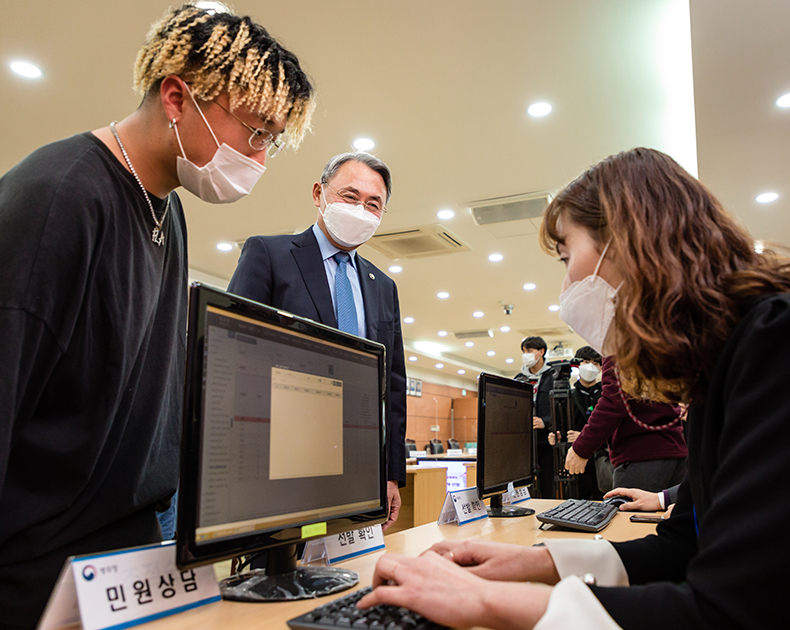 병무청은 정부대전청사에서 창설 50주년 기념식을 진행했다. 이날 기념식은 코로나19 방역수칙을 준수해 비대면 영상 회의로 진행됐다. (8월 20일, 정부대전청사 대회의실)