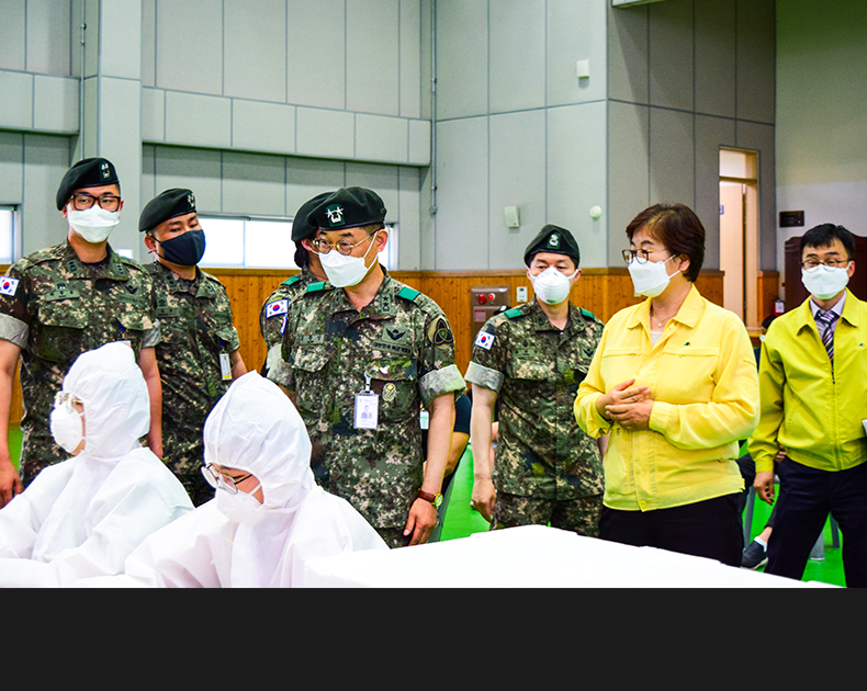 이영희 전북지방병무청장은 제35보병사단 입영 현장을 방문하여 코로나19 관련 발열검사, 진단검사 과정을 참관한 후 입영 장정을 격려하였다.(6월 9일, 제35사단)