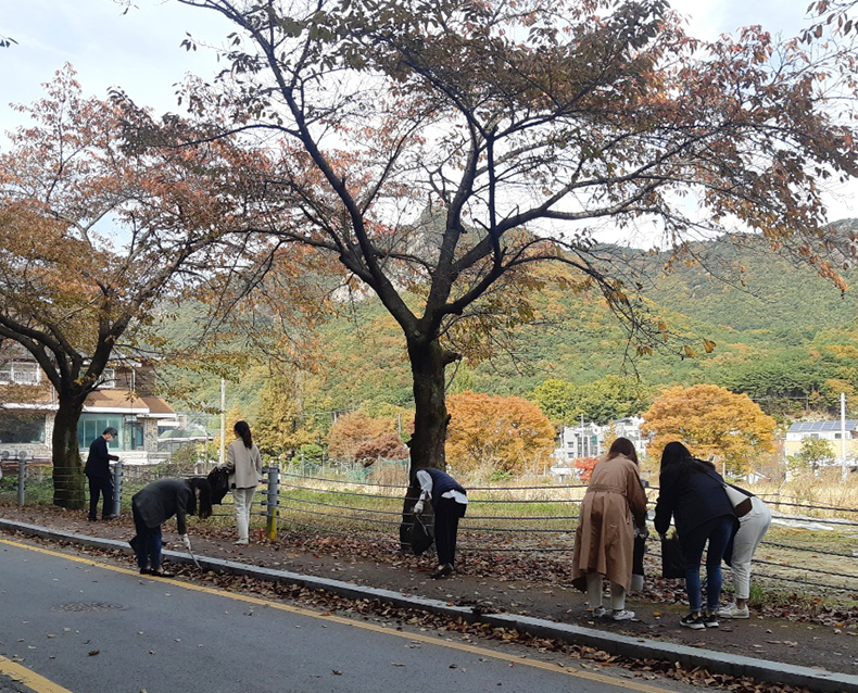 전 직원 폭력예방교육 실시 윤주봉 병무민원상담소장은 전 직원을 대상으로 작은 일상의 변화로 폭력예방 실천 등 건전한 조직문화를 위한 폭력예방 교육을 실시하였다.(9월 23일, 종합상황실)