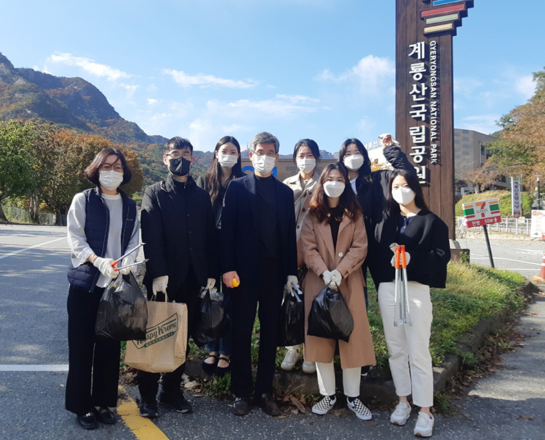 전 직원 폭력예방교육 실시 윤주봉 병무민원상담소장은 전 직원을 대상으로 작은 일상의 변화로 폭력예방 실천 등 건전한 조직문화를 위한 폭력예방 교육을 실시하였다.(9월 23일, 종합상황실)