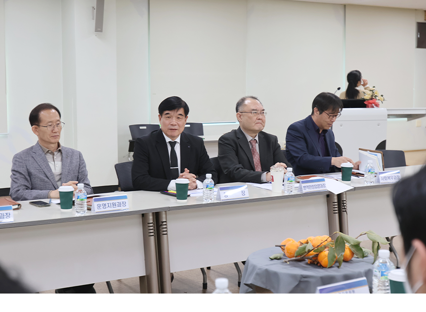 충북지방병무청은 30일 다양한 분야의 위원들로 구성된 정책자문위원들을 초청해 2025년 하반기 정기회의를 개최했다.