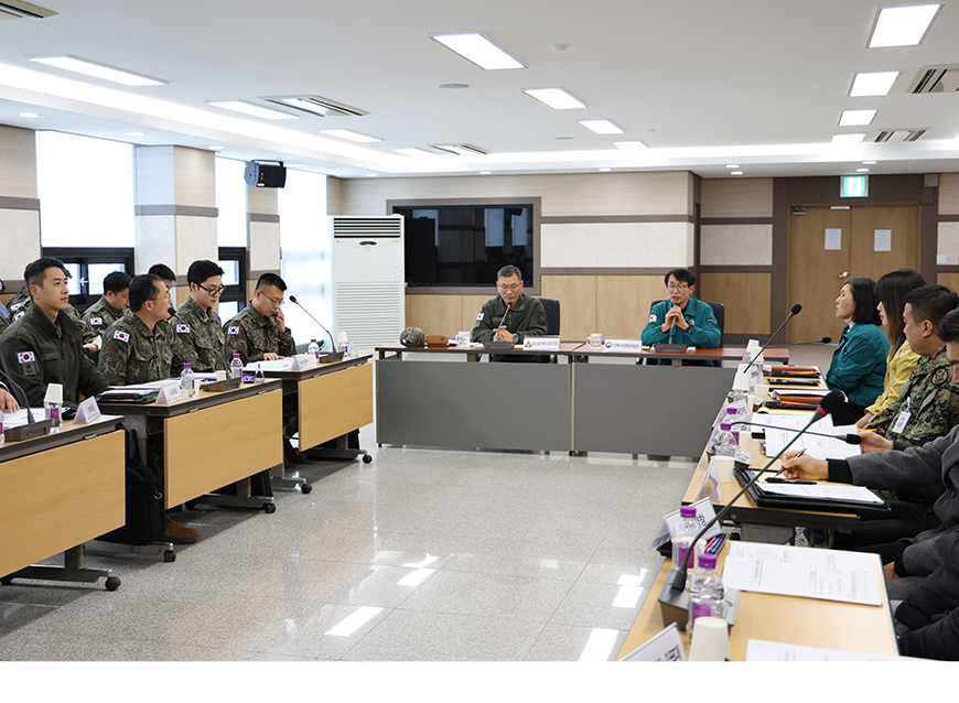 김성준 전북지방병무청장은 제35보병사단장 등 군부대 동원관계관이 참석한 가운데 ‘국방병력동원 발전회의’를 개최하여 병력동원 전반에 대해 토의하는 시간을 가졌다.