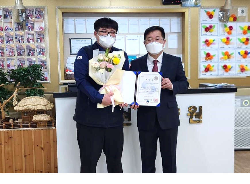 인천병무지청은 요양원에 방문하여 어르신들을 가족처럼 따뜻하게 보살피는 사회복무요원을 격려하기 위하여  2025년 제1차 모범 사회복무요원 표창을 수여했다.